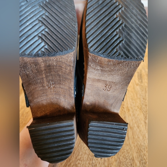Lotta From Stockholm Clogs, Size 39 - Picture 2 of 2